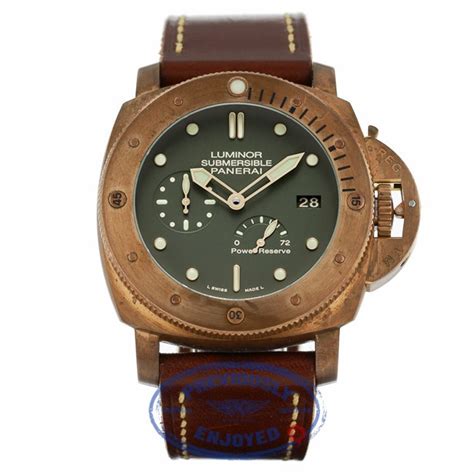 Panerai Luminor Submersible 1950 47mm Bronzo Power Reserve Green Dial.